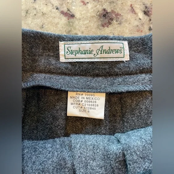 Pristine vintage 100% wool Pleated Skirt size size 6 - Picture 3 of 7